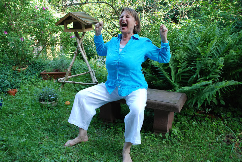 Meine Arme sind weit ausgedehnt, das gibt die Spannung.